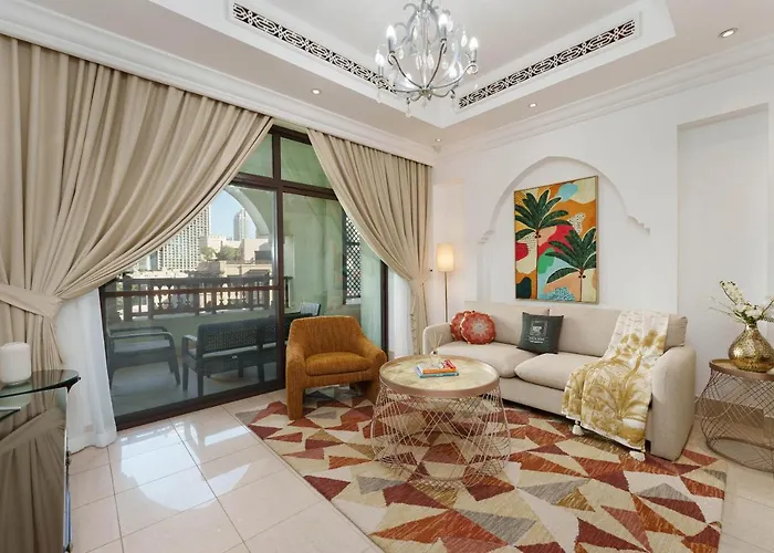 Maison Privee - Tasteful Apt Cls To Burj Khalifa & Dubai Mall